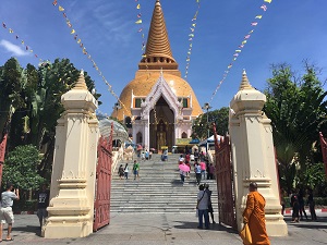 世界最大の仏塔「ワット・プラパトムチェディ」見学
